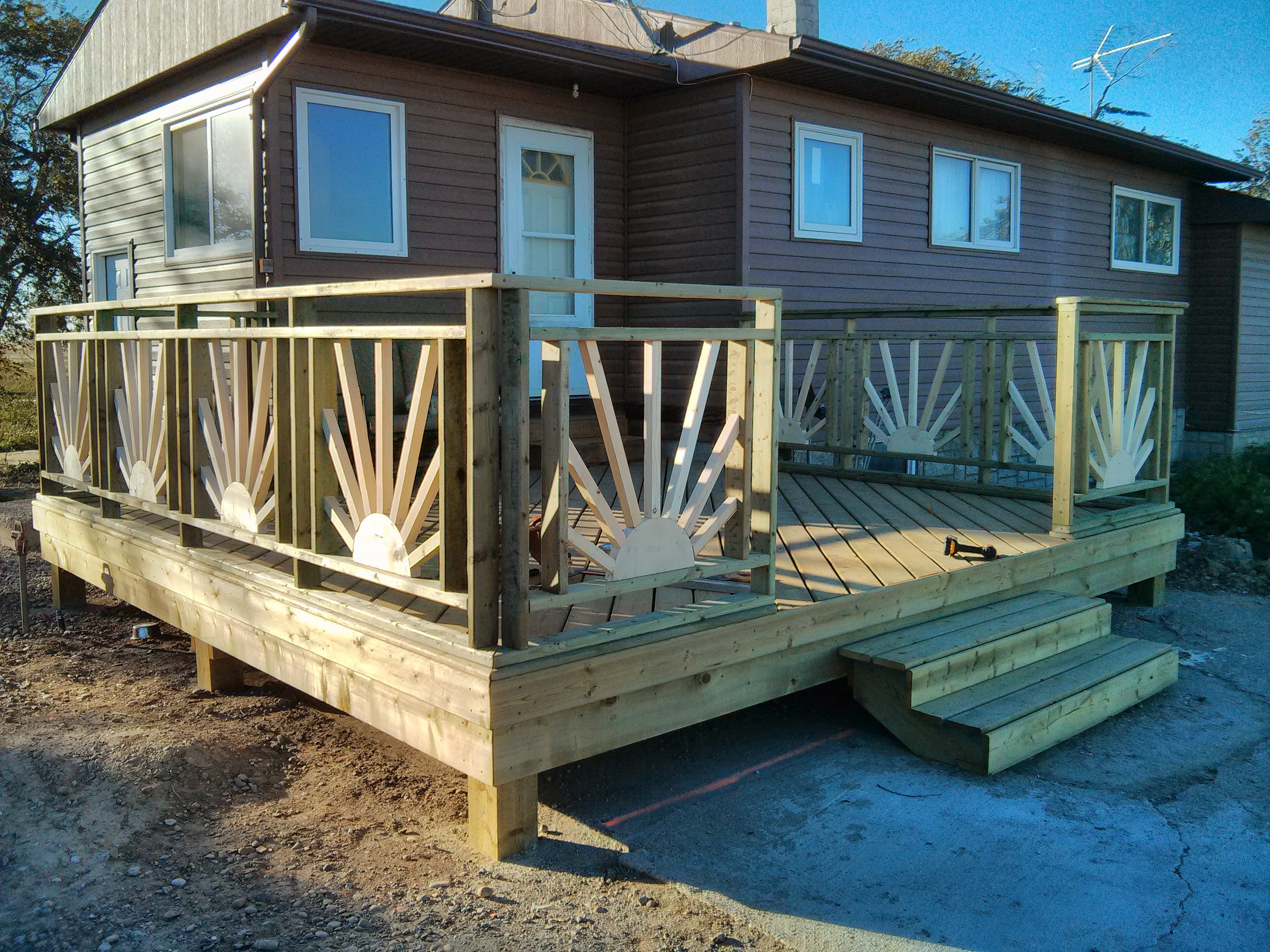 Sunburst Handrail — Front View