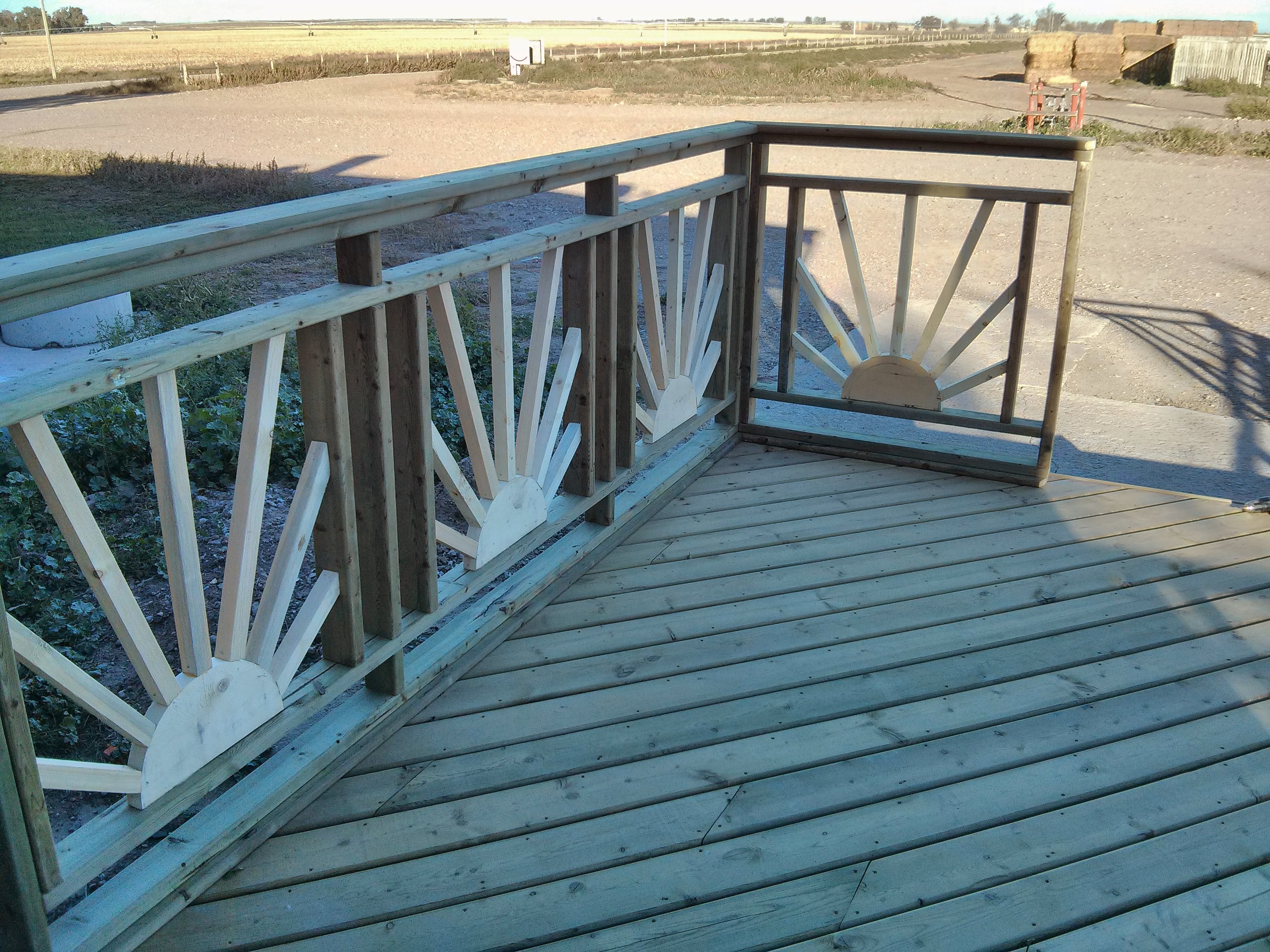 Corner Sunburst Railing Detail