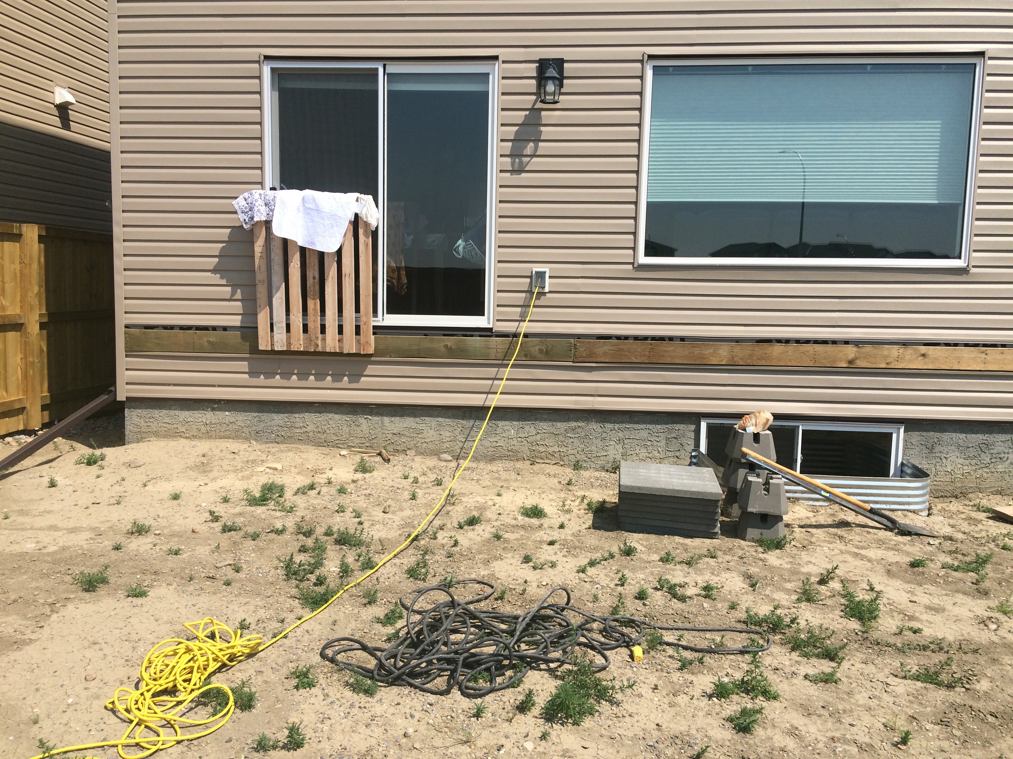 Full-Span High-End Property Deck