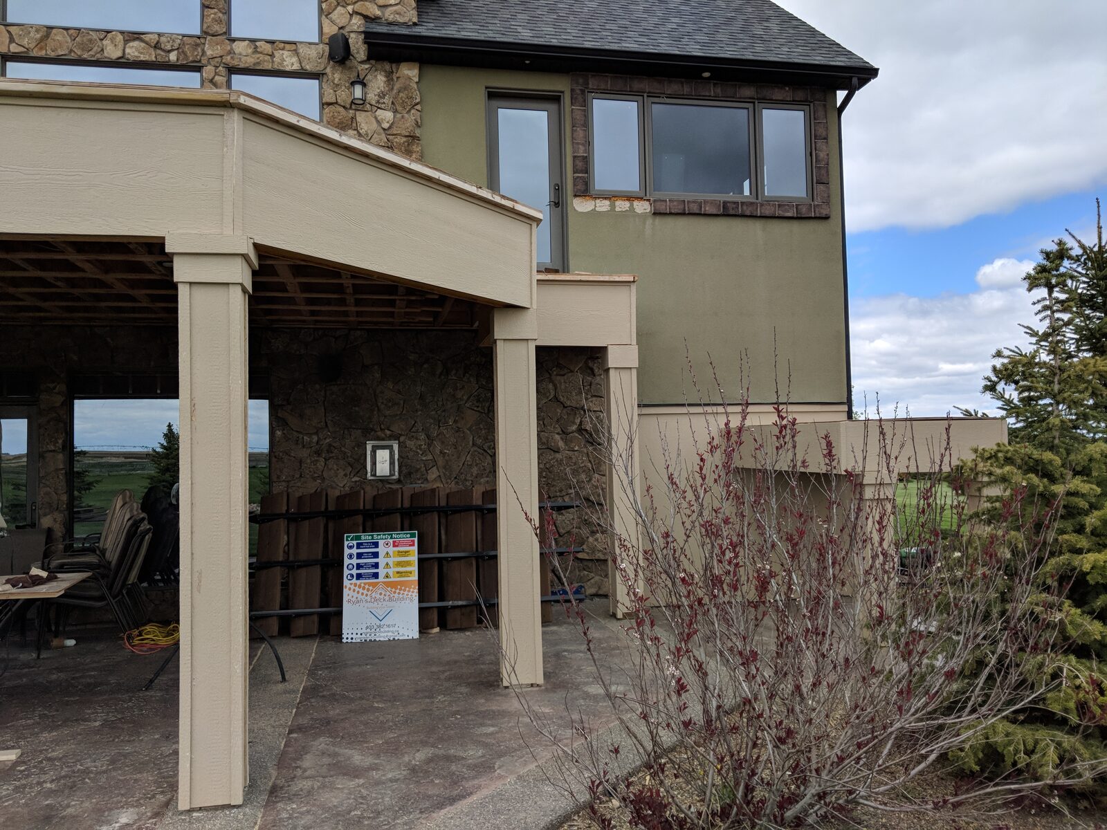 Crisp Cap and Skirt Trim