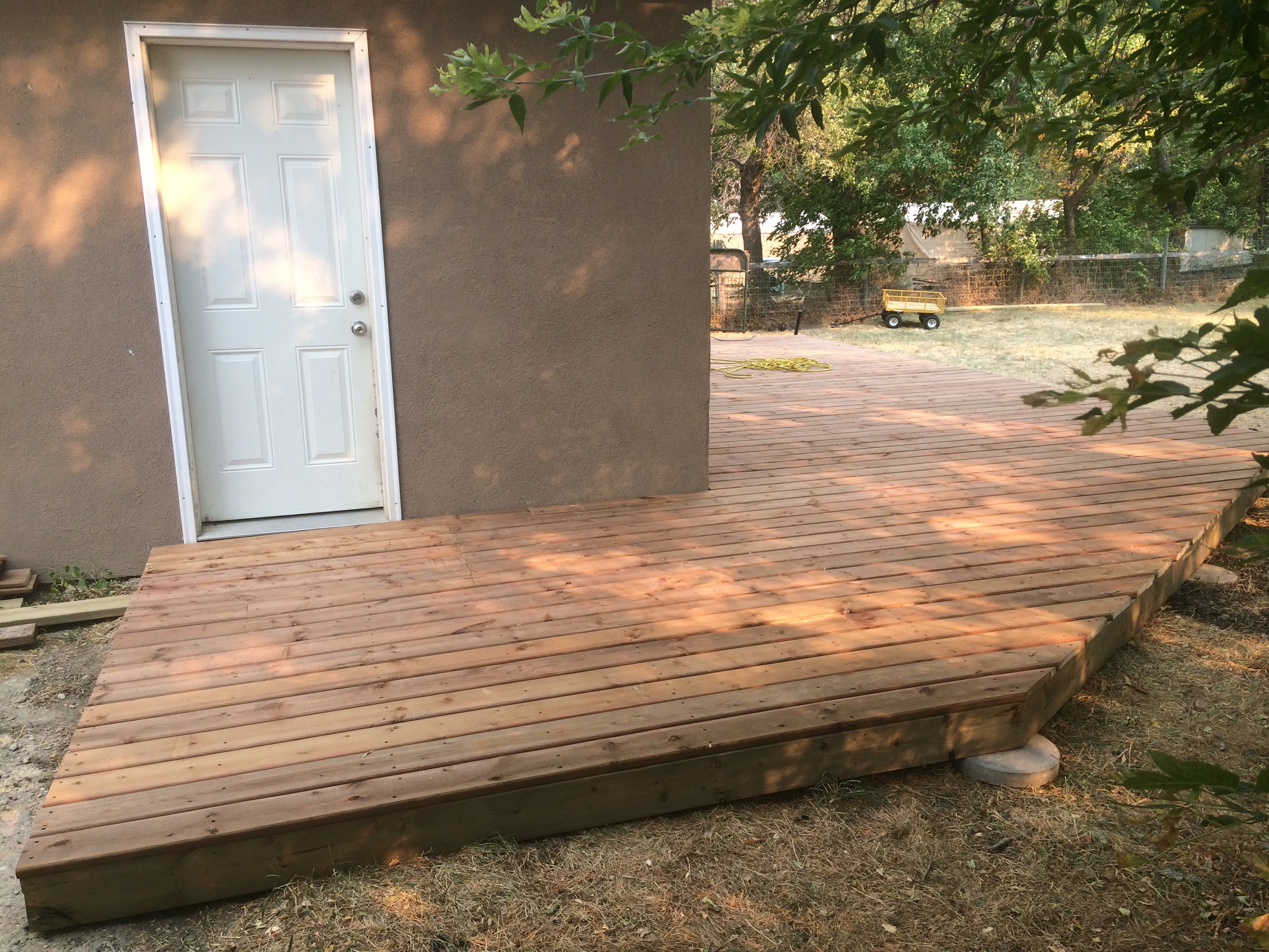 Pergola Cross-Beams and Lattice Top