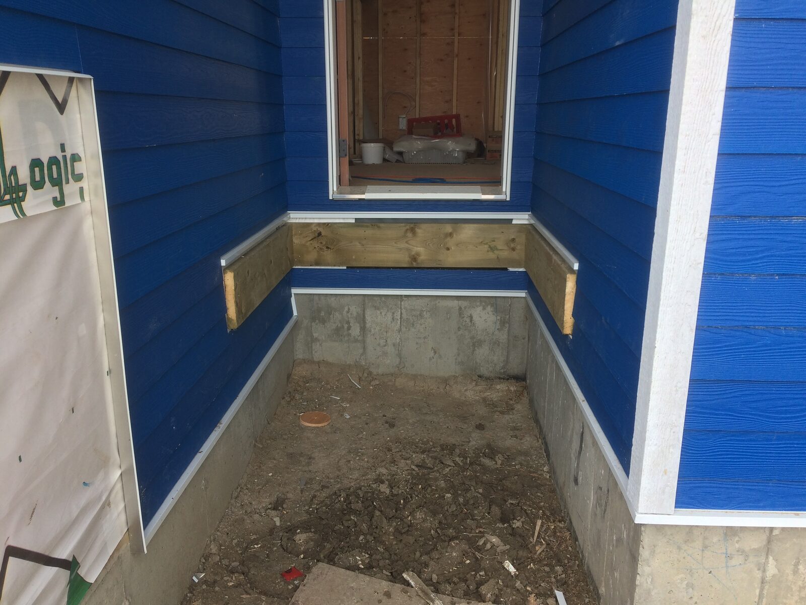 Window Detail — Trim, Sill & Siding Reveal